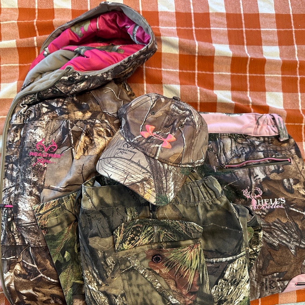 Hunting/camo lot